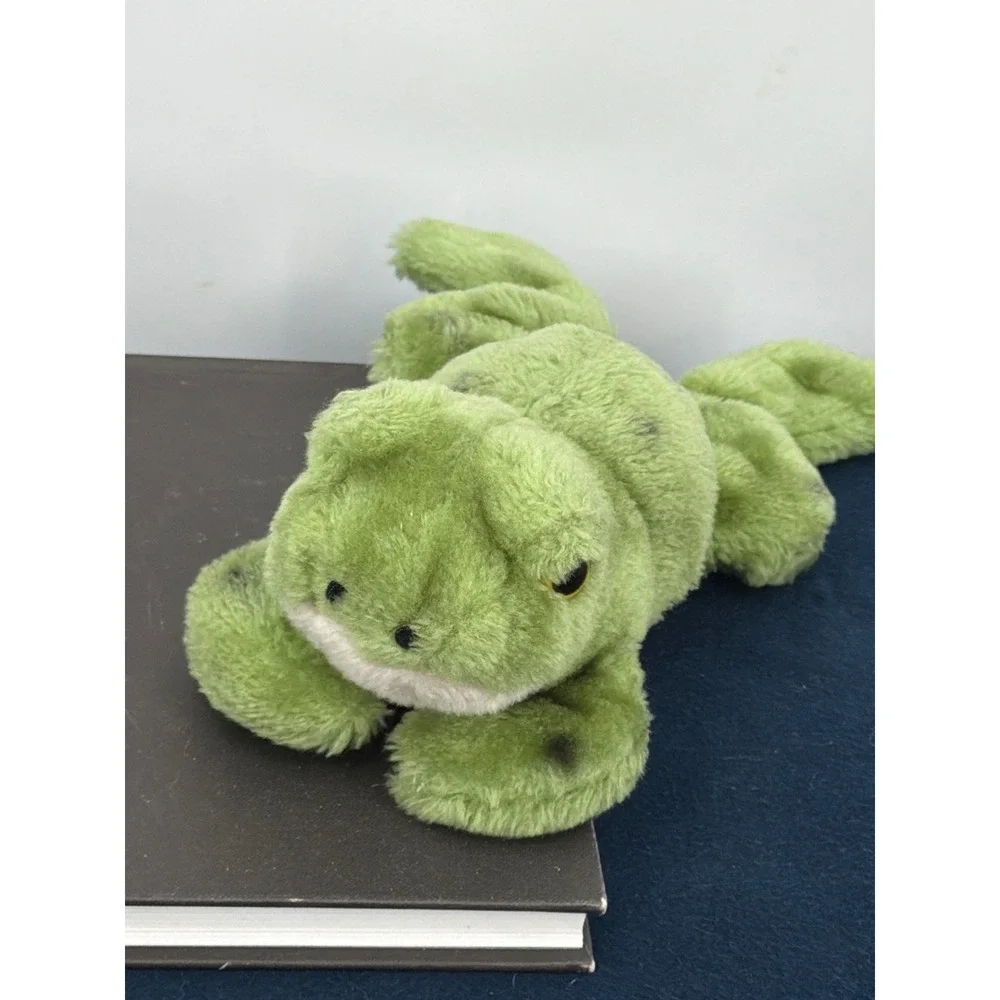 Vintage 1976 Dakin Green Spotted Frog Plush Bean Bag Stuffed Animal Toy 10 inch